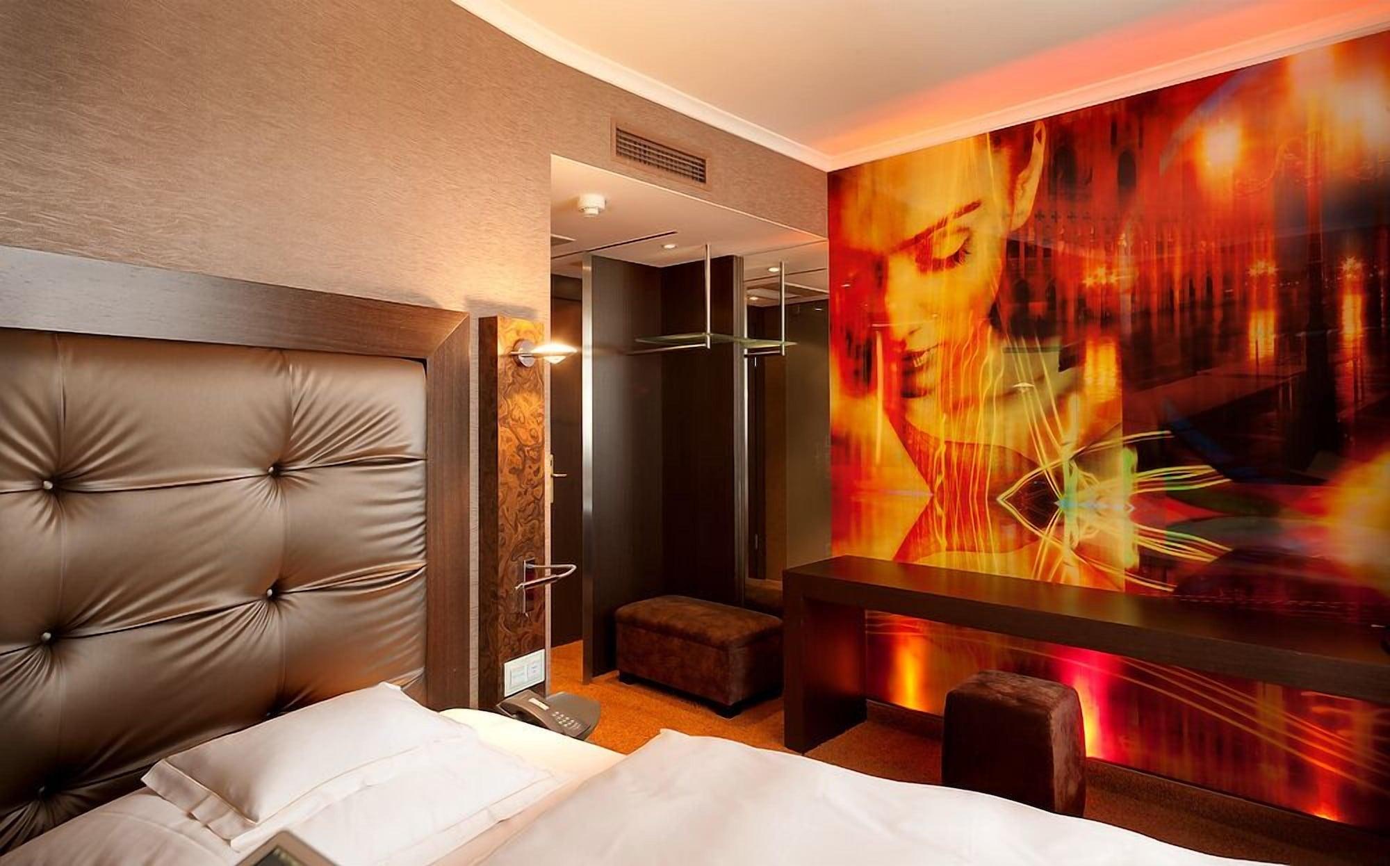Savoy Hotel Κολωνία Εξωτερικό φωτογραφία